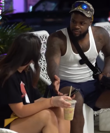 T2510017 Blind man prank part2