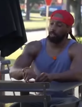 T2510029 Hard Nips prank part2