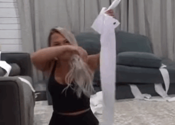 T2810005 She Thought She Was ALONE In The House part2