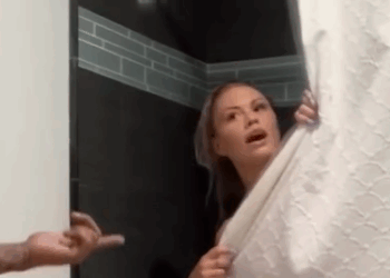 T2810008 TOOK SHOWER WITH HIS BROTHER PRANK part2