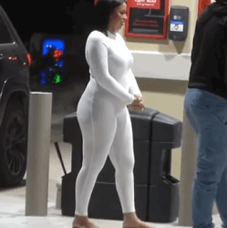 T0511016 She NOT GOLD DIGGER She wanted to throw neck part2