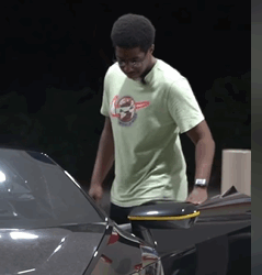 T0511004 Nerd pulls Gold Digger in the Hood part2