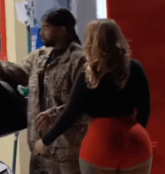 T0511005 She NOT GOLD DIGGER She RICH part2