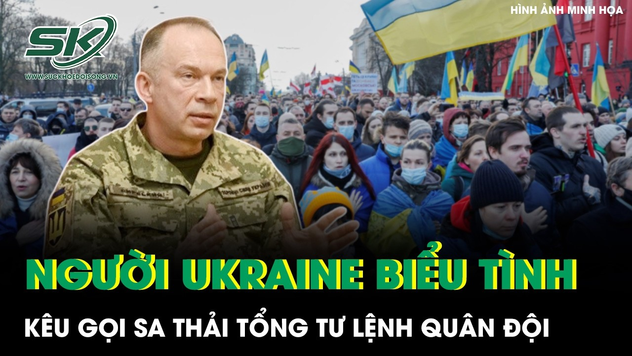 Người Ukraine biểu tình kêu gọi sa thải tư lệnh quân đội, bất chấp nỗ lực xoa dịu của ông Zelensky