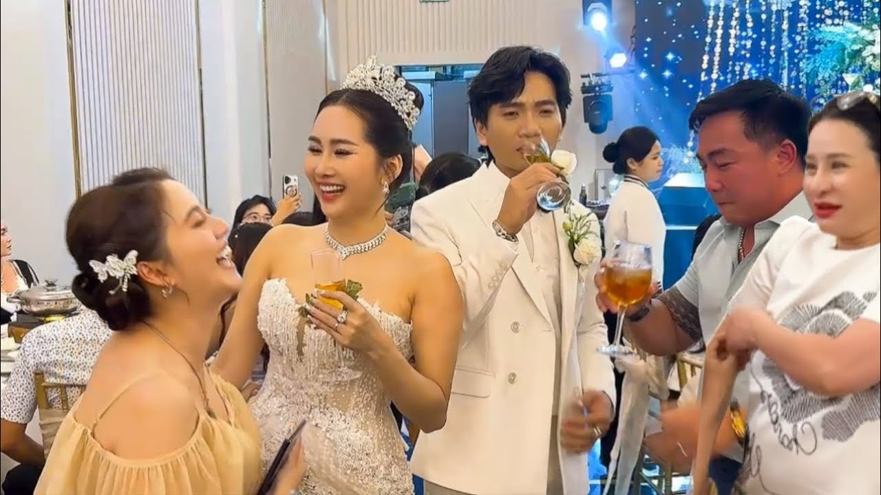 Cực vui”Anh Hải,Hồng Loan,hộ zngộ cùng VC Hồng Ni Tại tiệc cưới tay bất mặt mừng cô dâu anh Thư